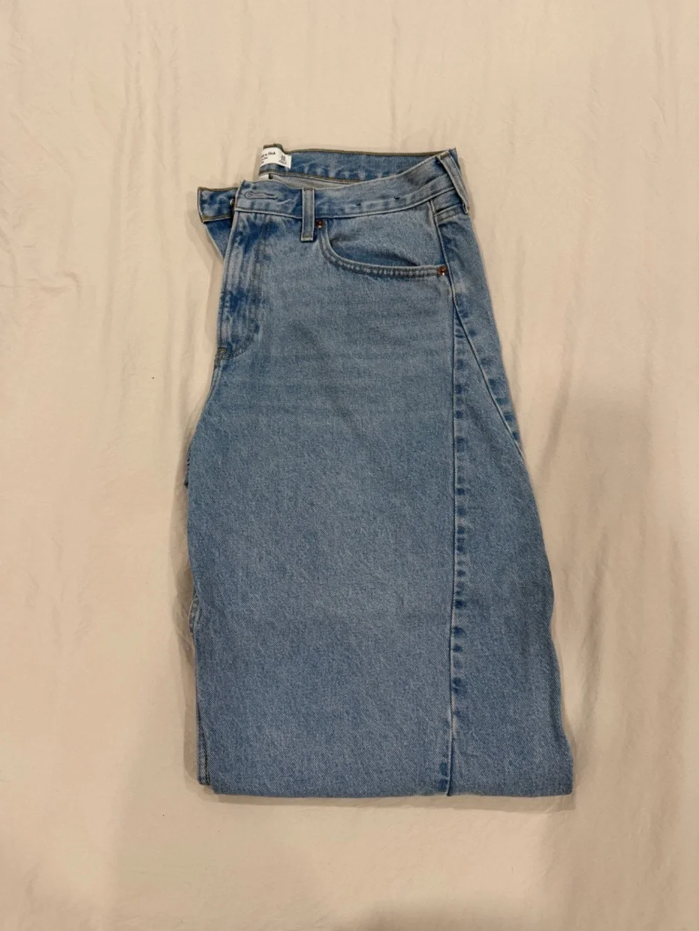 Abercrombie & Fitch, The Barrel Mid Rise, Curve Love - Picture 2 of 4